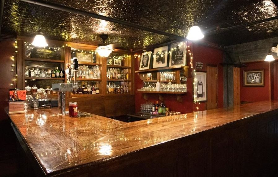 Speakeasy Style Sipping at Lucky’s!