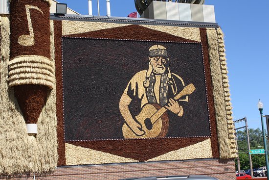 Go See Willie…Next Year!